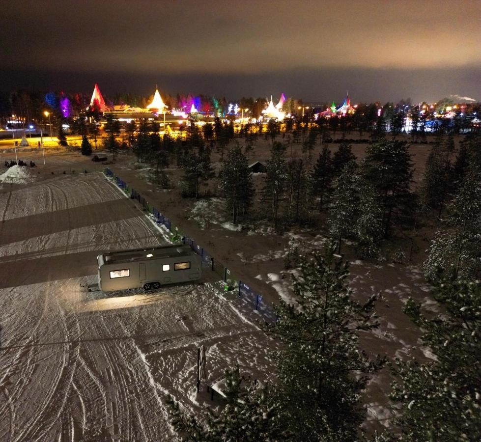 Hotel Santa'S Luxury Trailer à Rovaniemi Extérieur photo